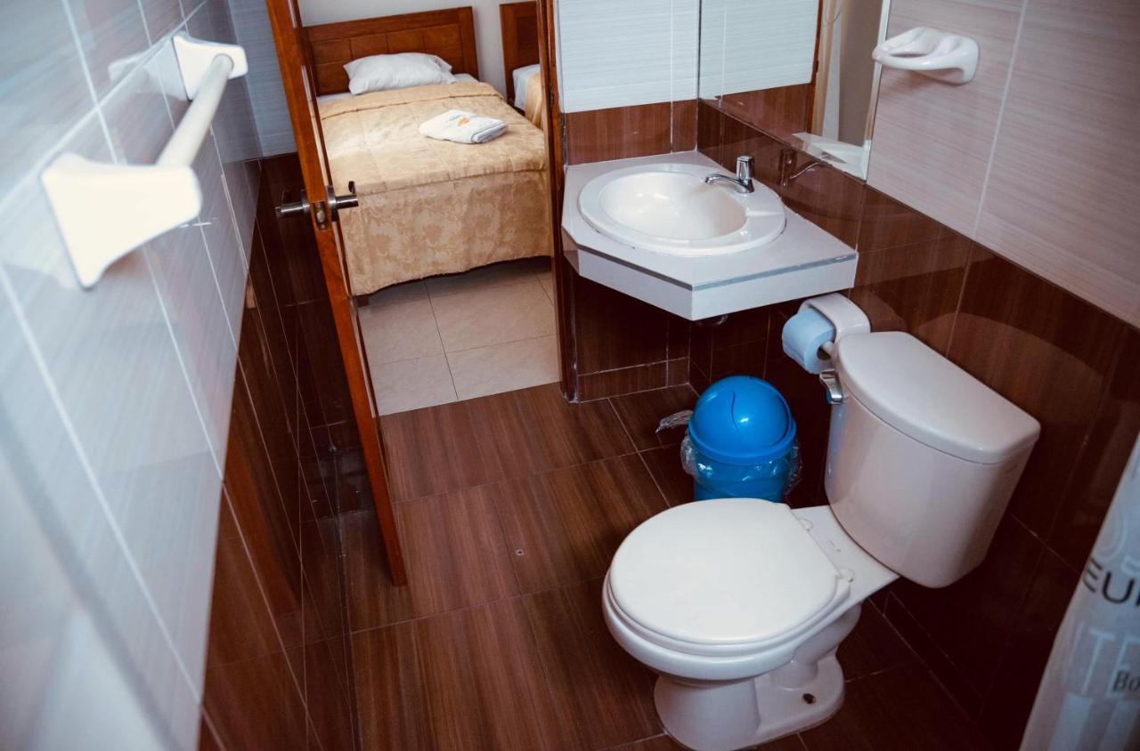 Hotel Jorge Chavez Трухильо Экстерьер фото